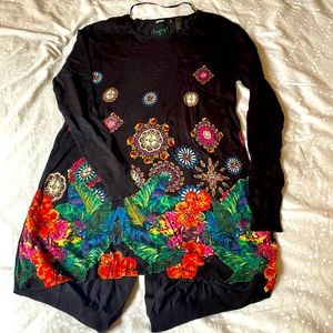 New no tags, never worn. Soft sweater with sequin details